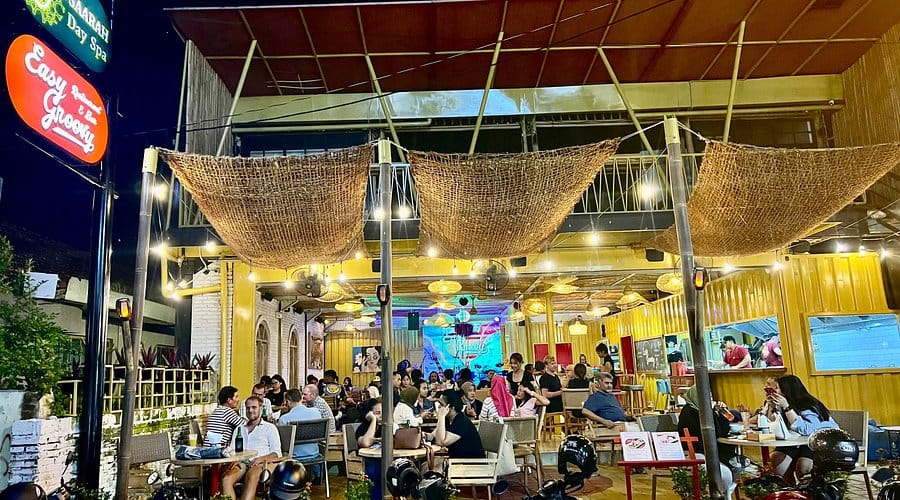 5 Best Bar in Prawirotaman Street Yogyakarta easy groovy by night