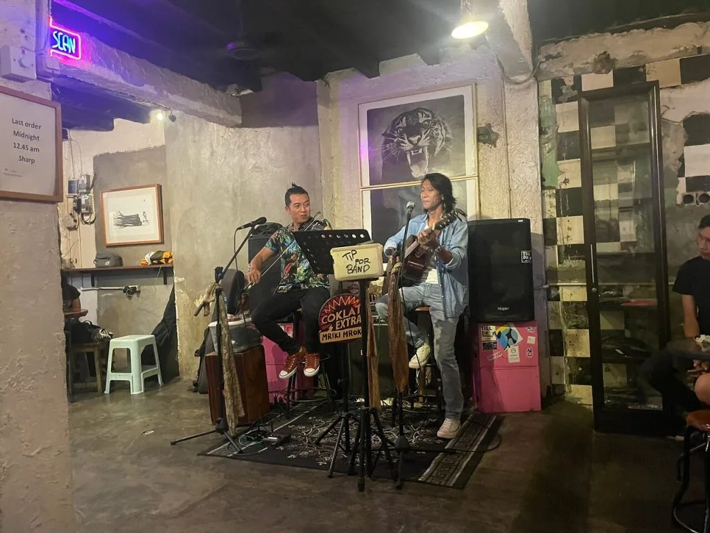 5 Best Bar in Prawirotaman Street Yogyakarta live music